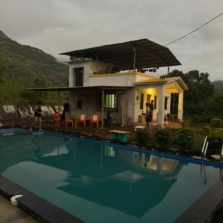 Chaitanya Farms Karjat Exteriör bild